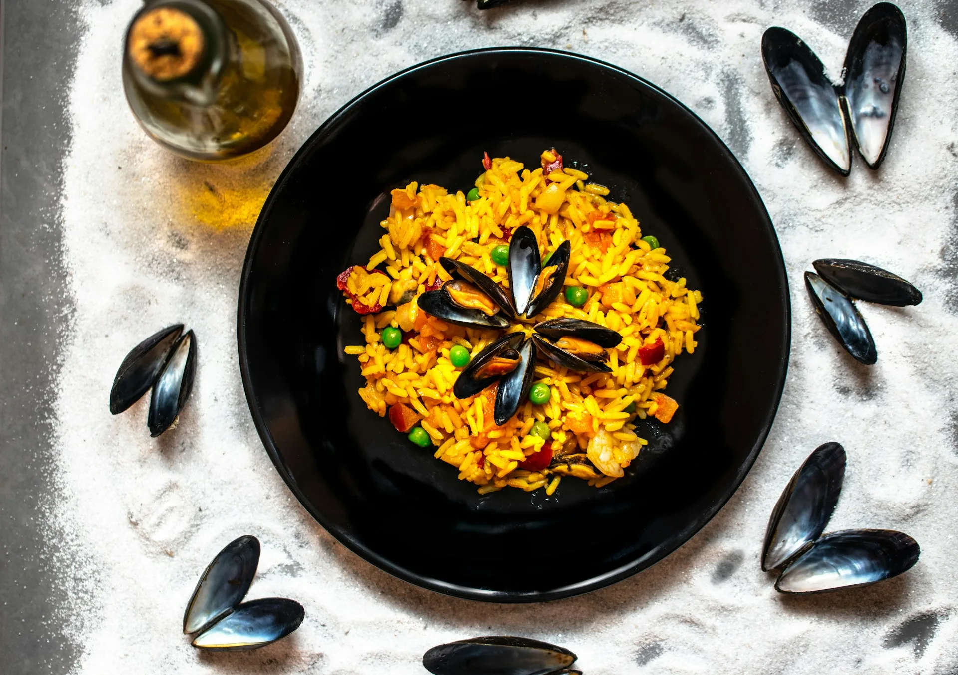 Seafood paella
